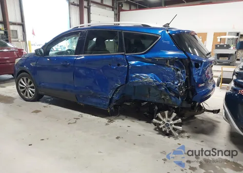 2018 Ford Escape Titanium из США, поврежденный, VIN 1FMCU9J94JUA66964